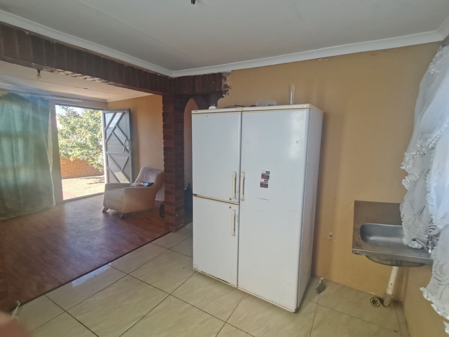 2 Bedroom Property for Sale in Zwide Eastern Cape